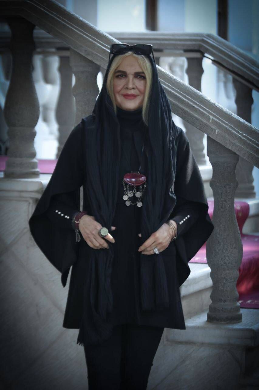 عکس | رونمایی از تندیس بیتا فرهی بازیگر فقید در موزه سینمای ایران