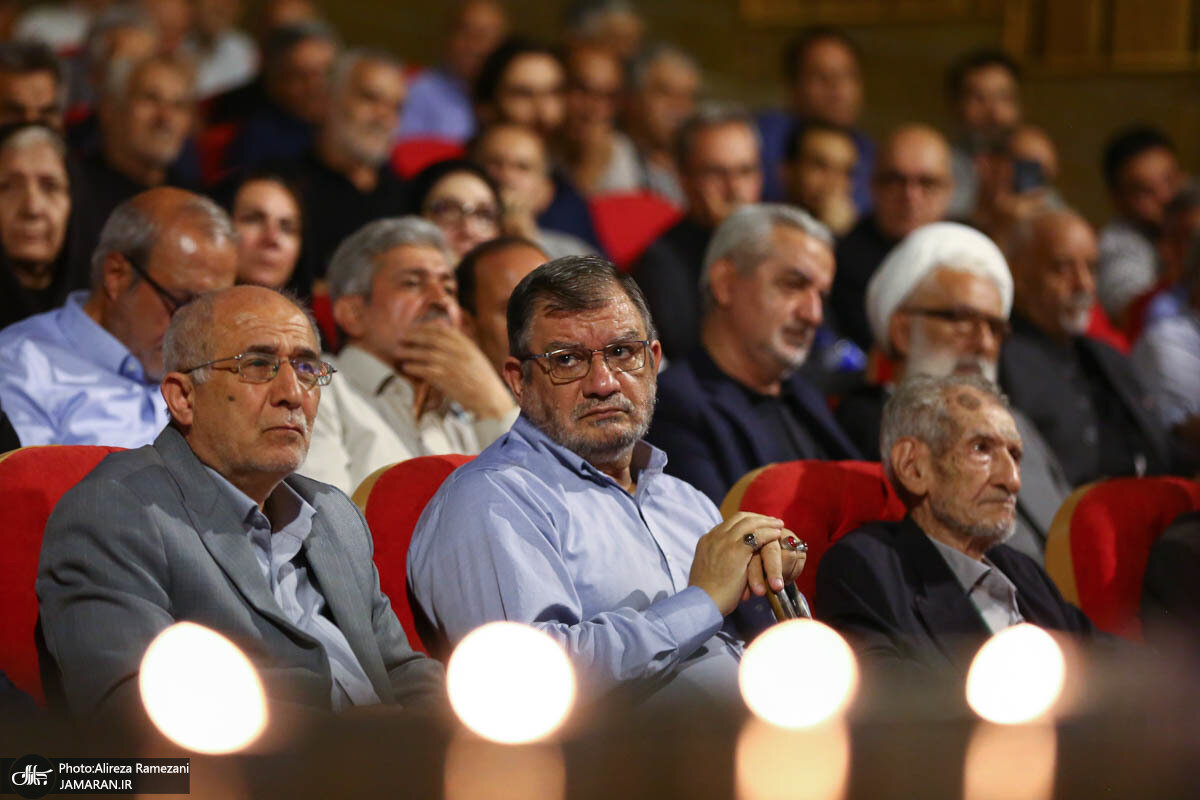 سردار دهقان و سردار علایی در مراسم سالگرد چهره محبوب نازی آباد