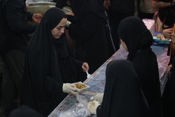 خدمت‌رسانی قهرمانان المپیک در موکب ورزشکاران موحبان الرضا نجف
