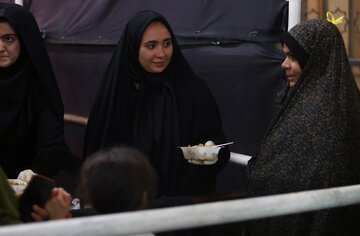 خدمت‌رسانی قهرمانان المپیک در موکب ورزشکاران موحبان الرضا نجف