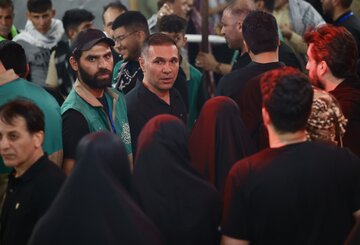 خدمت‌رسانی قهرمانان المپیک در موکب ورزشکاران موحبان الرضا نجف