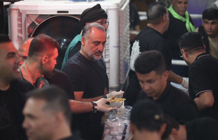 خدمت‌رسانی قهرمانان المپیک در موکب ورزشکاران موحبان الرضا نجف