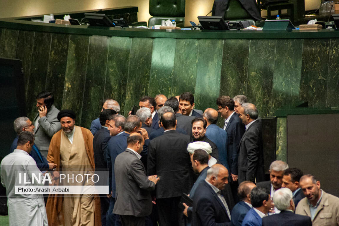 عکس یادگاری نمایندگان با وزرای پیشنهادی پزشکی؛ از عزمم تا الکاظمی