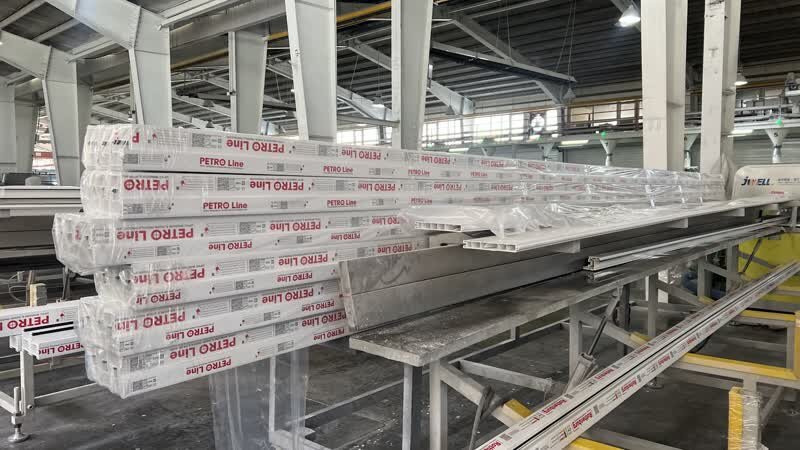 بازدید تولید کننده پروفیل های upvc در سنندج