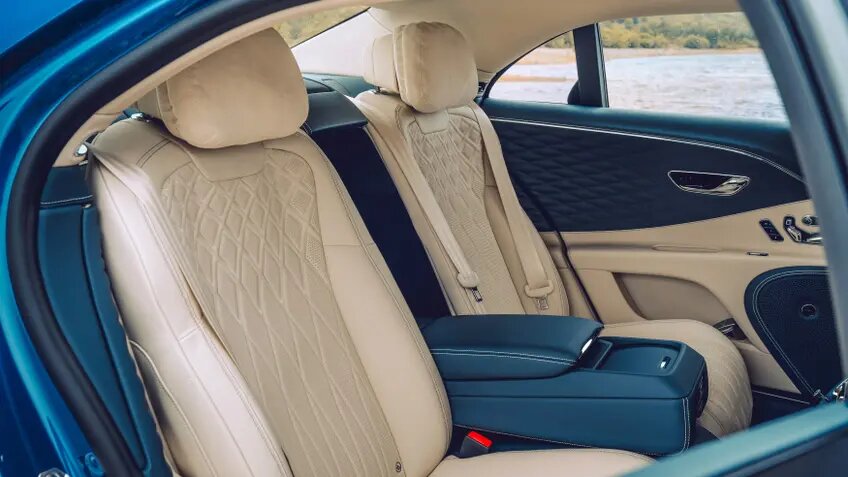 از داشبورد چرخشی تا سقف کهکشانی / آپشنهایی که به اندازه یک خودرو قیمت دارند /عکس