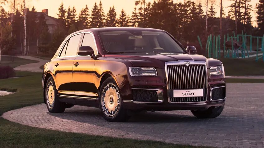 از داشبورد چرخشی تا سقف کهکشانی / آپشنهایی که به اندازه یک خودرو قیمت دارند /عکس