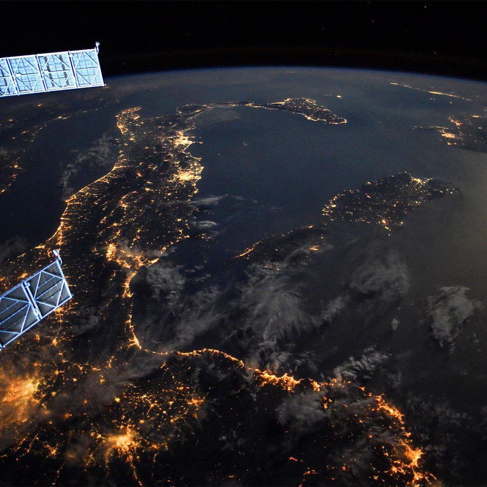 عکس | نمایی حیرتانگیز از زمین در شب از نگاه ایستگاه فضایی بین المللی