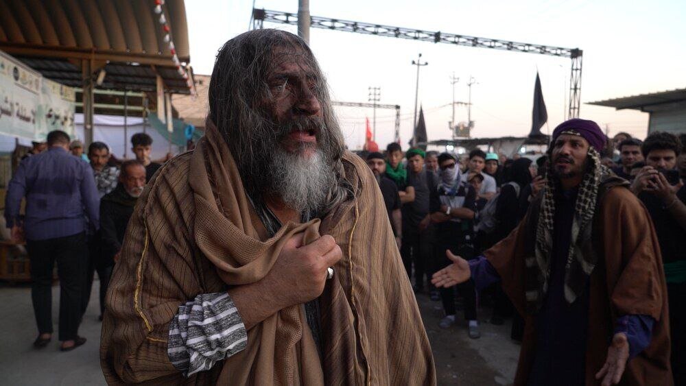 تعزیه در مسیر پیادهروی زائرین اربعین؛ روایت راهیان به عمود ۵۵۷ رسید