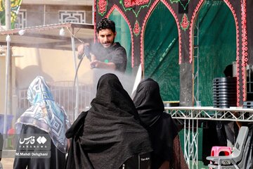 خنک کردن زائران اربعین با آب فشان