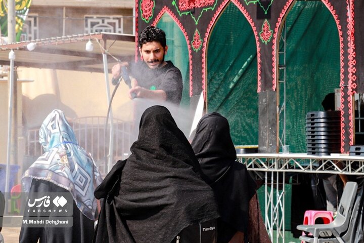 خنک کردن زائران اربعین با آب فشان