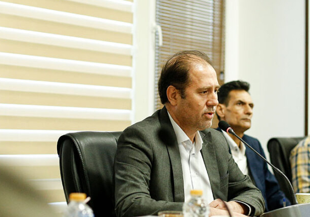 در گلستان دچار چالشهای اقلیمی هستیم