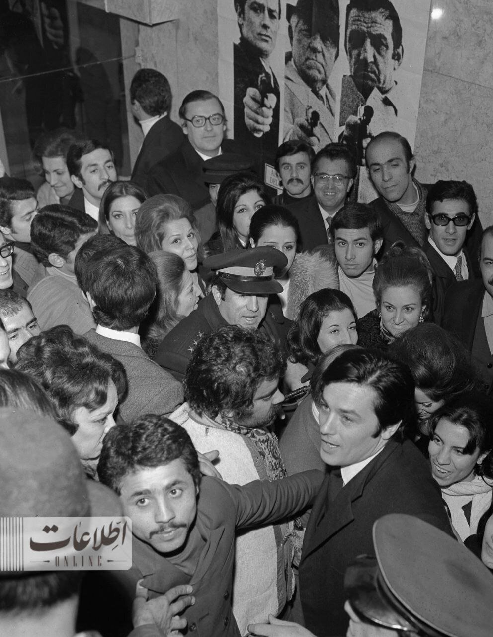 عکسهایی دیدهنشده از «آلن دلون» در تهرانِ سال ۱۳۴۸