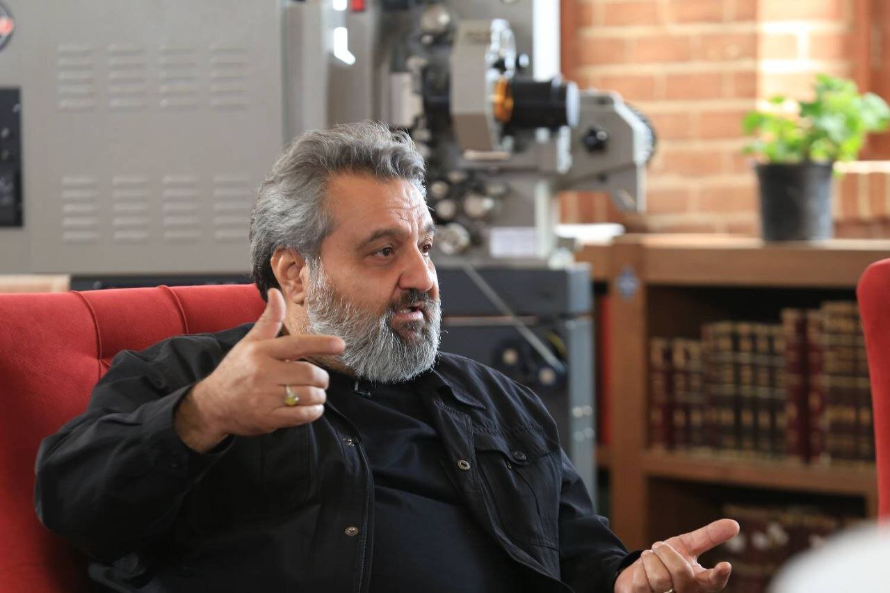 باید به هنرمندان برای ساخت فیلم عاشورایی اعتماد شود/ زیبایی شناسی عاشورا میتواند نجات دهنده سینمای امروز باشد