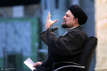 واکنش سیدحسن خمینی به ادعاها درباره جزایر سه گانه: کسی حق گزافه گویی درباره این موضوع را ندارد/ همنوایی روسیه و چین در این سخن غلط غیرقابل قبول تر است واکنش سیدحسن خمینی به ادعاها درباره جزایر سه گانه: کسی حق گزافه گویی درباره این موضوع را ندارد/ همنوایی روسیه و چین در این سخن غلط غیرقابل قبول تر است