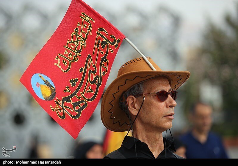 عکس | استایل جالب یک ایرانی در پیادهروی جاماندگان اربعین حسینی