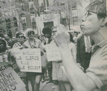 فتوایی که جهان مسیحیت را علیه پاپ شوراند فتوایی که جهان مسیحیت را علیه پاپ شوراند