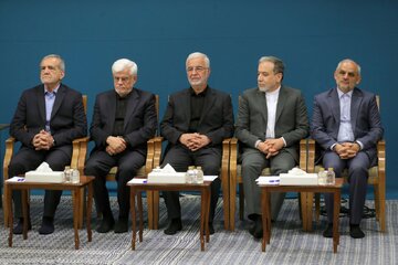 تصاویری از دیدار هیات دولت با رهبرانقلاب