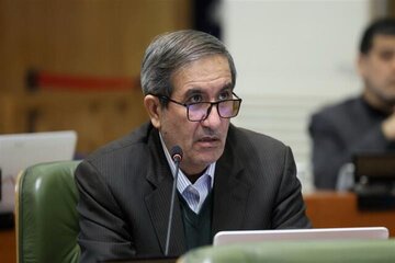 جزئیات بیشتر از حصارکشی پارک لاله / مردم تهران مثل مارگزیدهها از ریسمان سیاه و سفید میترسند