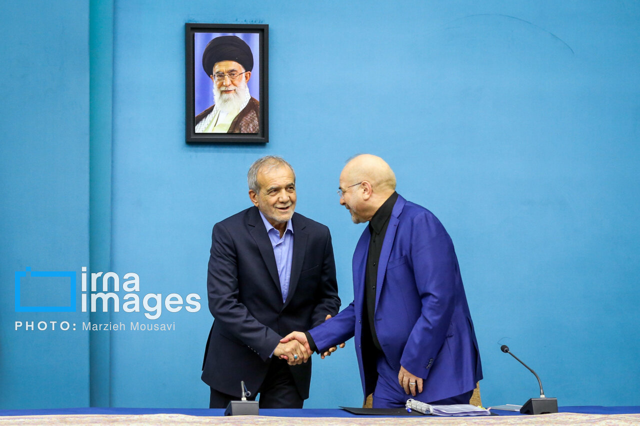 تصاویری از خوش و بش قالیباف و پزشکیان /محسنی اژه ای هم آمده بود