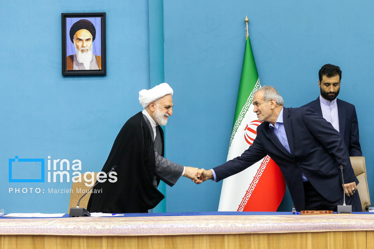 تصاویری از خوش و بش قالیباف و پزشکیان /محسنی اژه ای هم آمده بود