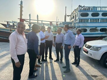 بندر جاسک تا زمان بهبود شرایط جوی تعطیل است بندر جاسک تا زمان بهبود شرایط جوی تعطیل است