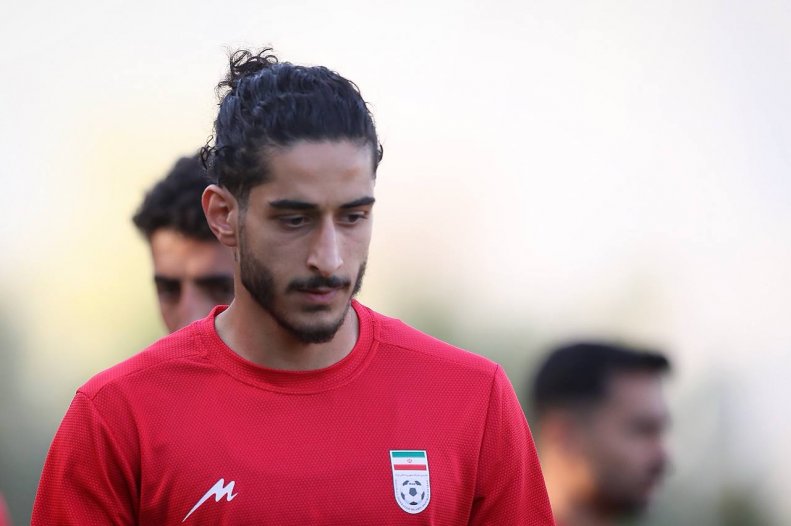 عکس| قانون قلعهنویی گریبان ستاره سپاهان را گرفت