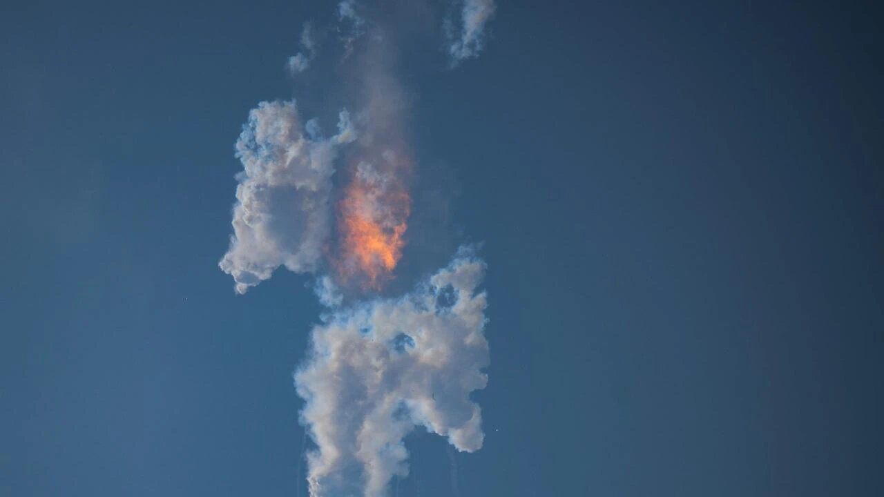 انفجار قویترین موشک جهان جو زمین را سوراخ کرد!