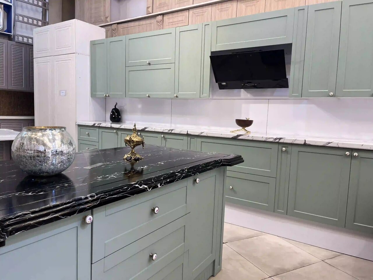 چرا کابینت آماده انتخاب بهتری است؟ ۵ مزیت مهم کابینت آماده