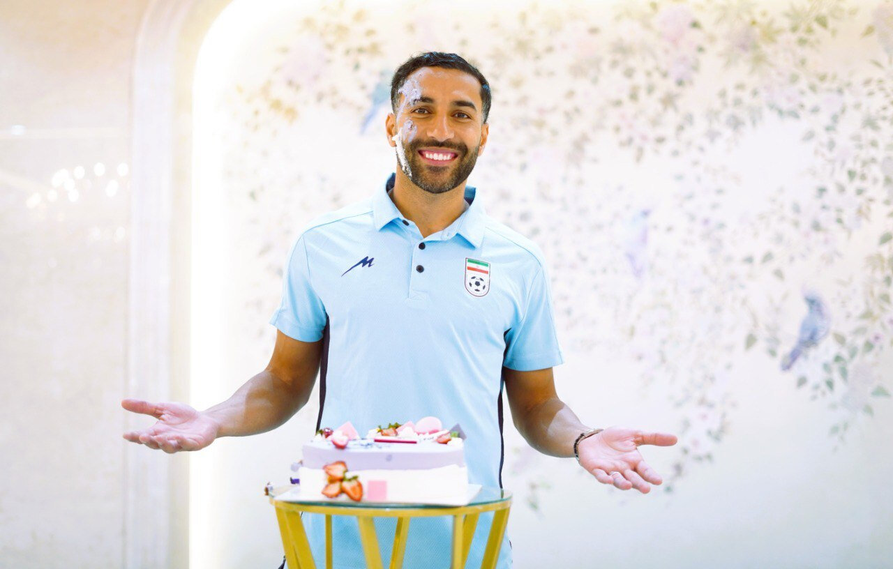 عکس | جشن تولد سامان در اردوی تیمملی 2