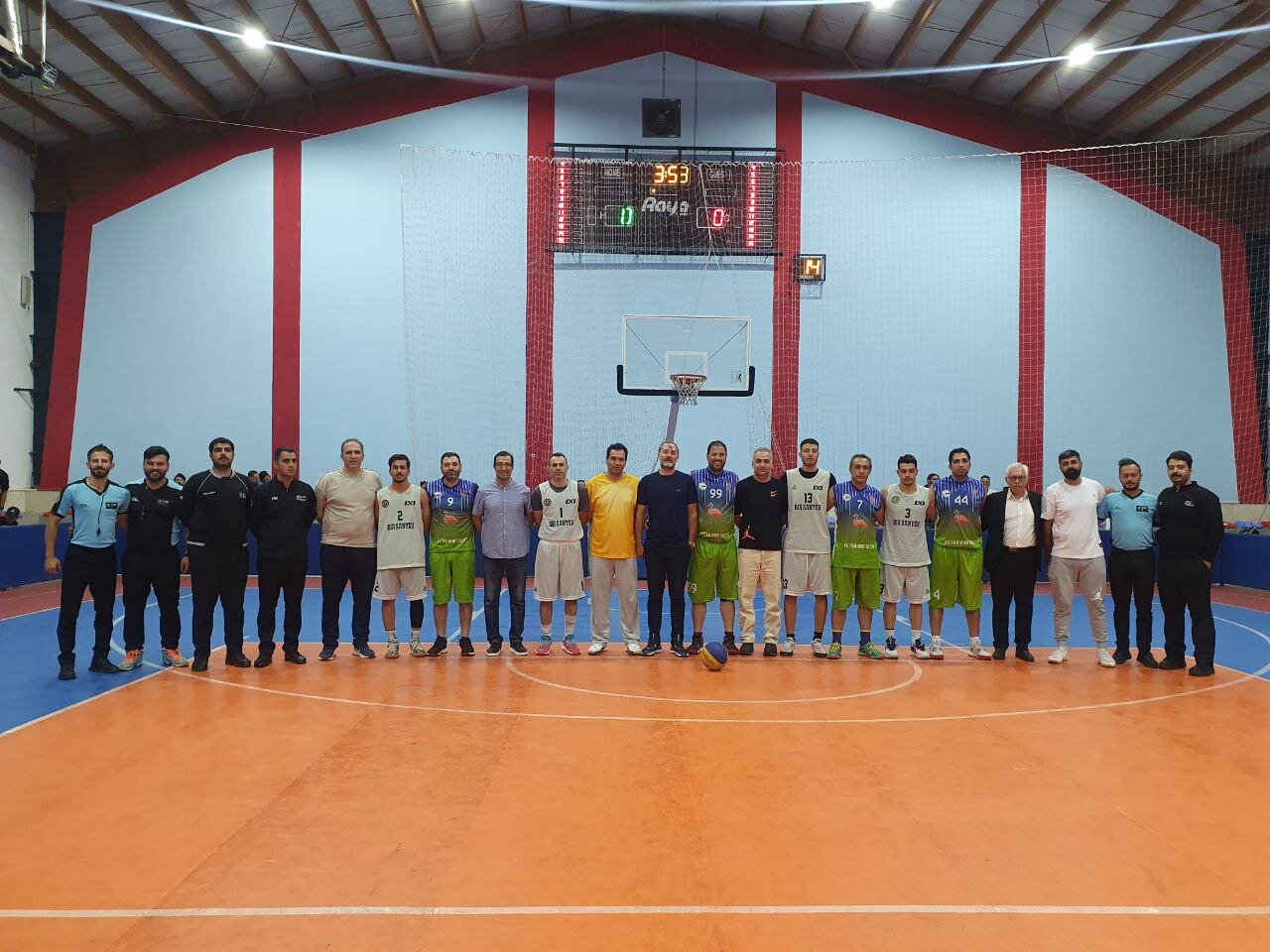 پایان مسابقات بسکتبال سه به سه استان آذربایجانغربی در دو بخش آقایان و بانوان