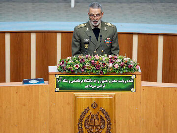 ۴ مأموریت مهم رهبر انقلاب به فرمانده کل ارتش ایران /در کمک به دولت چهاردهم صادقانه عمل خواهیم کرد ۴ مأموریت مهم رهبر انقلاب به فرمانده کل ارتش ایران /در کمک به دولت چهاردهم صادقانه عمل خواهیم کرد