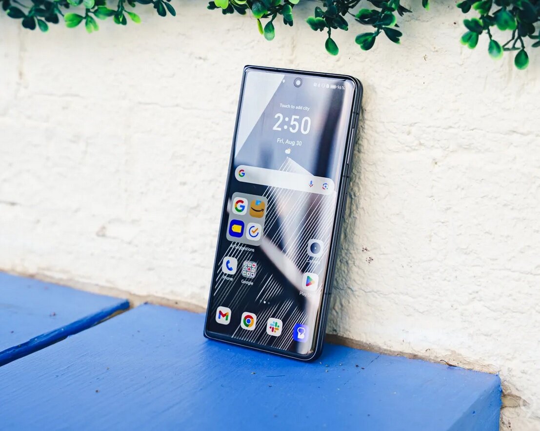 باریکترین گوشی تاشوی دنیا