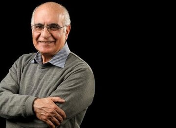 هوشنگ مرادی کرمانی شناخته‌شده‌ترین داستان‌نویس معاصر در خارج از کشور است