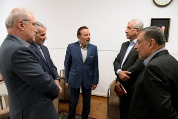 دیدار روحانی با وزیران و معاونان سابق دولت دوازدهم