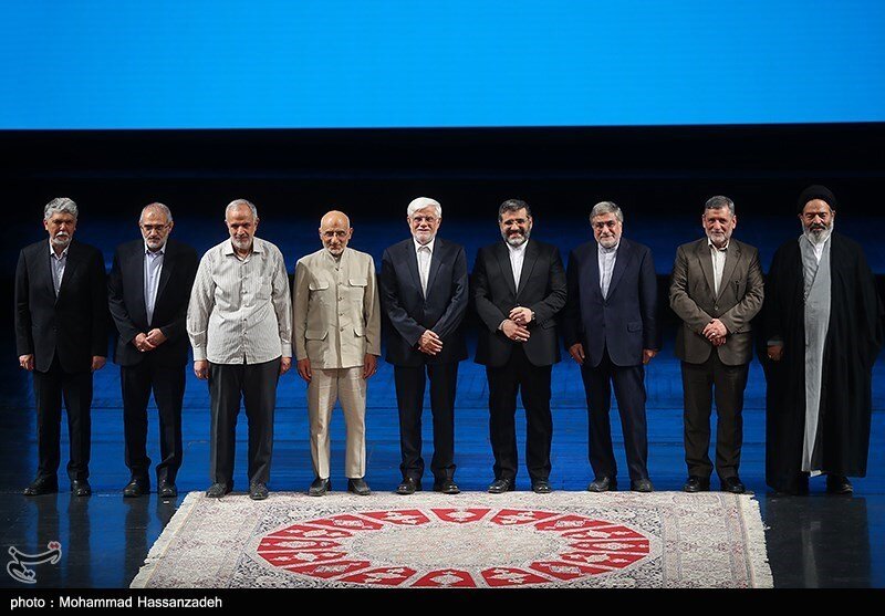 عکسی از وزرای روحانی، احمدی نژاد، خاتمی و هاشمی در یک مراسم 2