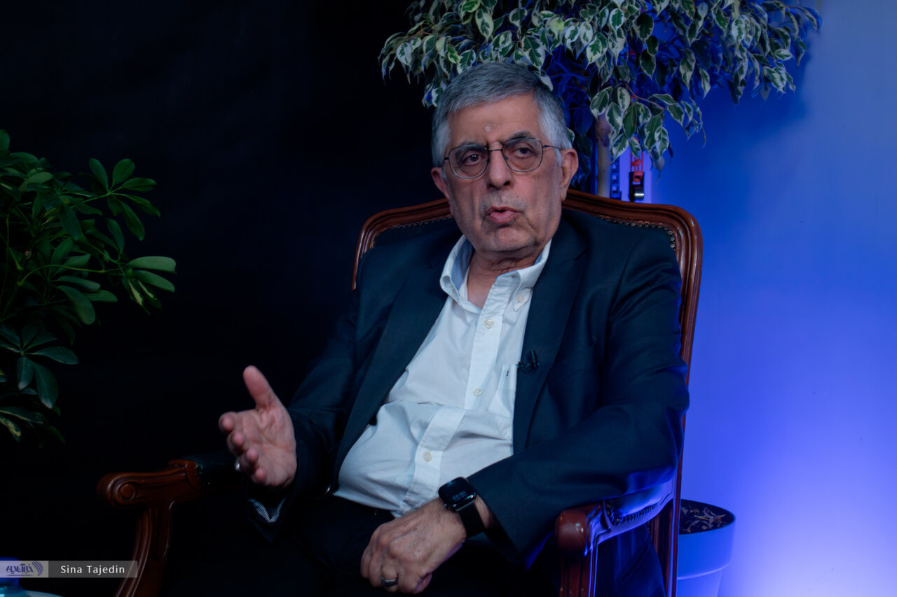 کرباسچی: پزشکیان خود را از دام رفقای قدیمی و پیرسالاری رها کند / اصطکاک اصلاح طلبان و حاکمیت کم میشود اگر.../ دولت باید رضایت اقتصادی ایجاد کند 4