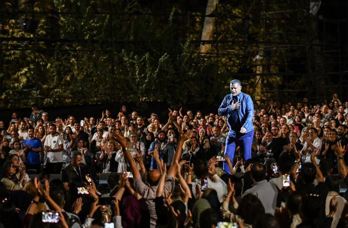 عکس | یک فریم از محبوبیت شگفتانگیز علی دایی