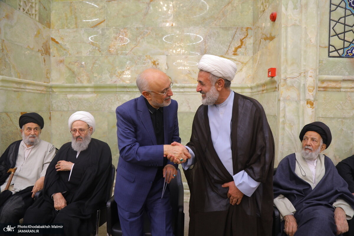 عکسی از خوش و بش صالحی با آتشزننده برجام/ علی خمینی هم بود