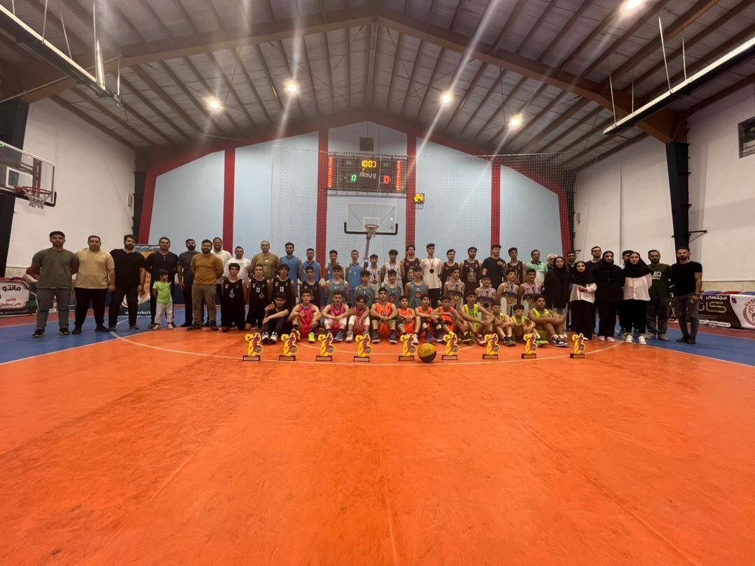 جمعه داغ بسکتبال سه به سه آذربایجانغربی با رقابت ۳۲ تیم ردههای سنی