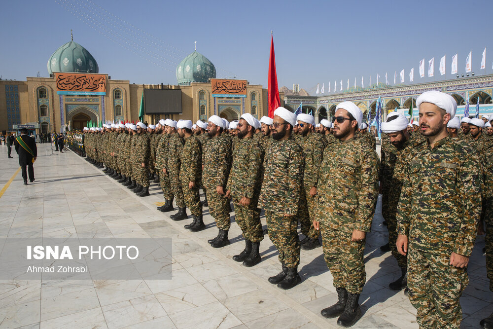 تصاویری از تیپ سربازان طلبه در یک مراسم / فرمانده کل سپاه هم بود 4