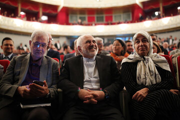 آیین رونمایی از آلبوم «ش م س» به آهنگسازی کیخسرو پورناظری و خوانندگی همایون شجریان