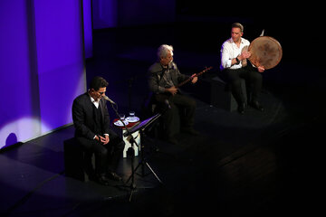 آیین رونمایی از آلبوم «ش م س» به آهنگسازی کیخسرو پورناظری و خوانندگی همایون شجریان