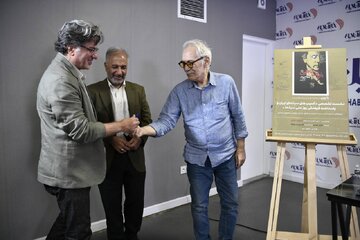 کتاب پدیده ایرانی سینمای جهان رونمایی شد/ روایت محمود کلاری از داریوش خنجی
