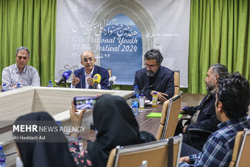 مدیران رسانه ملی این گزارش را بخوانند / رویدادی که «جشنواره» نیست