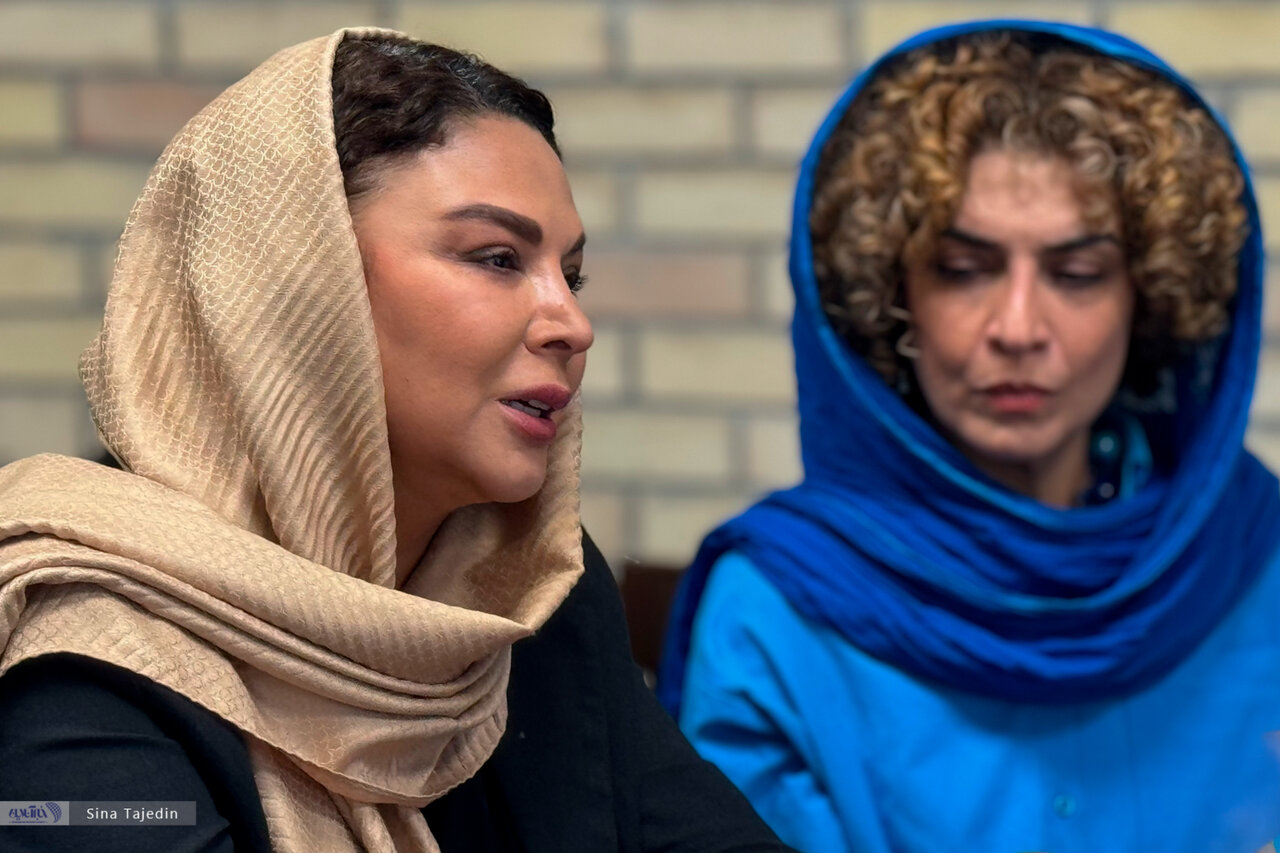 «من و گربه پری» به حقوق انسانها هم می پردازد/ انتخاب این نمایشنامه صرفا به دلیل علاقهام به حیوانات نبوده است/ احترام به محیط زیست شفق به همراه دارد