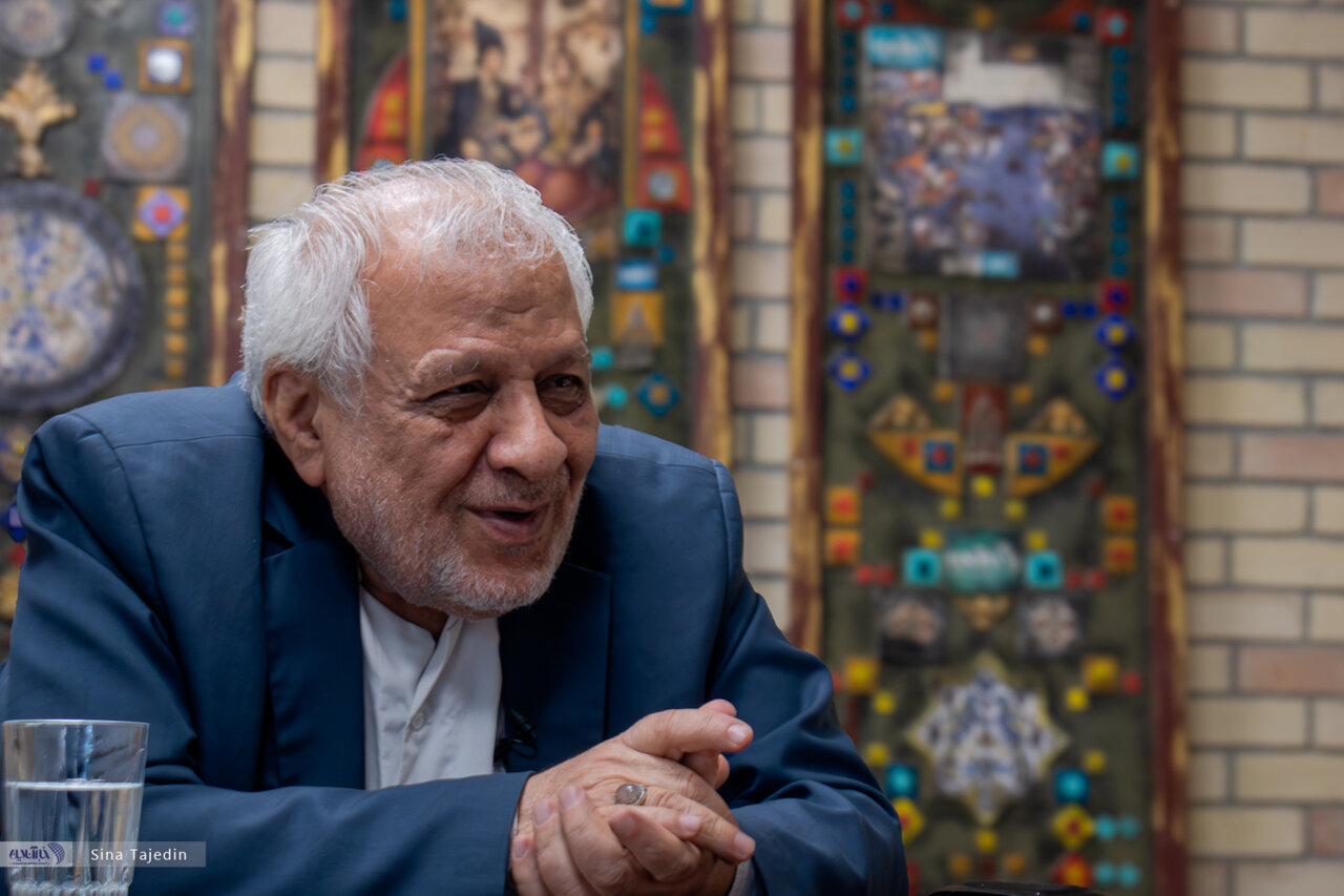 منافقین مدرسه رفاه را اشغال کرده بودند/ امام داش‌مشتی‌های مذهبی تهران را پس نزد