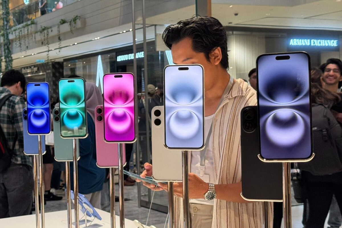 از این پس آیفون به سرعت نور شارژ میشود/ عکس