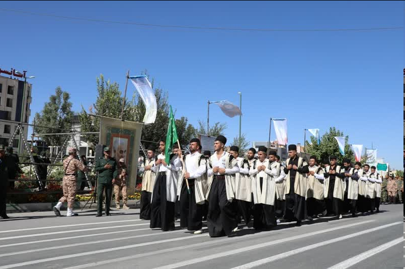 انقلاب اسلامی در هشت سال دفاع مقدس به دنیا صادر شد