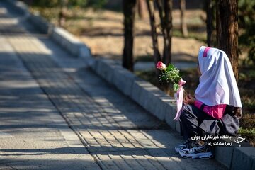 تصاویر جالب از کلاس اولیهای دختر در اولین روز مهر / عکس