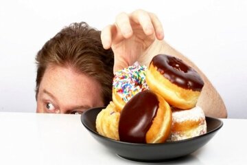 مصرف شیرینی پس از وعده غذایی توصیه میشود؟/ شیرینیهای سازگار با مزاج کدامند؟ مصرف شیرینی پس از وعده غذایی توصیه میشود؟/ شیرینیهای سازگار با مزاج کدامند؟